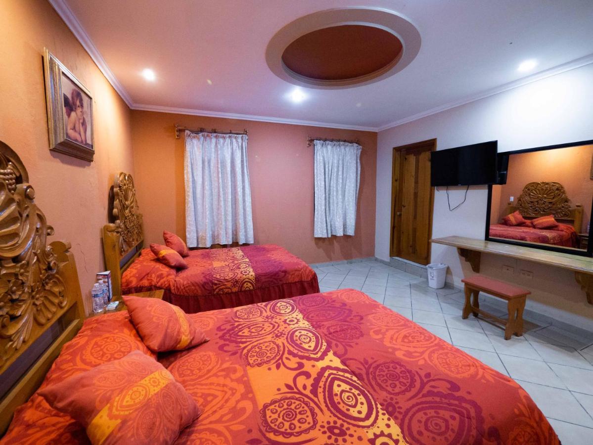 Hotel El Angel Taxco エクステリア 写真