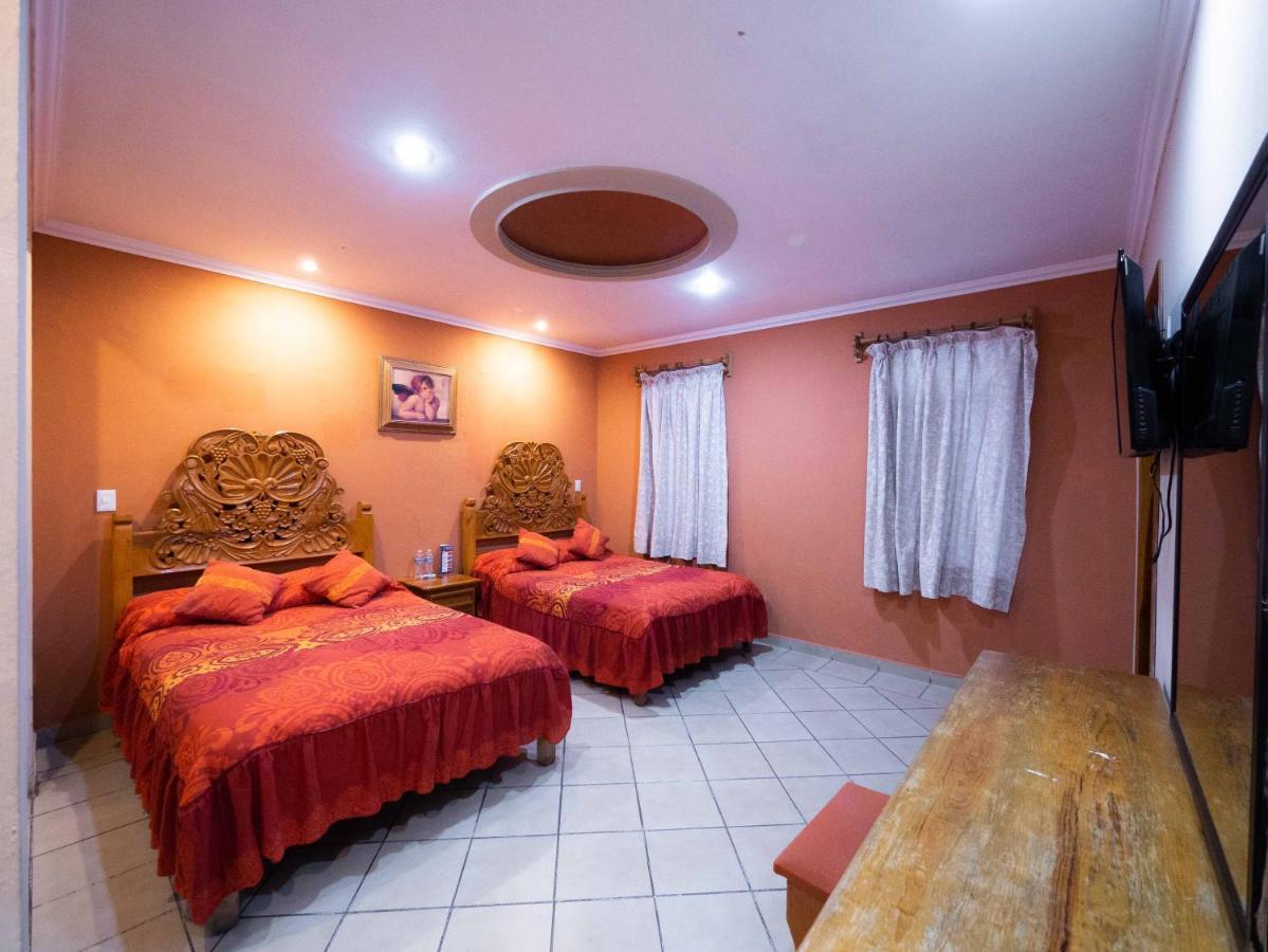 Hotel El Angel Taxco エクステリア 写真
