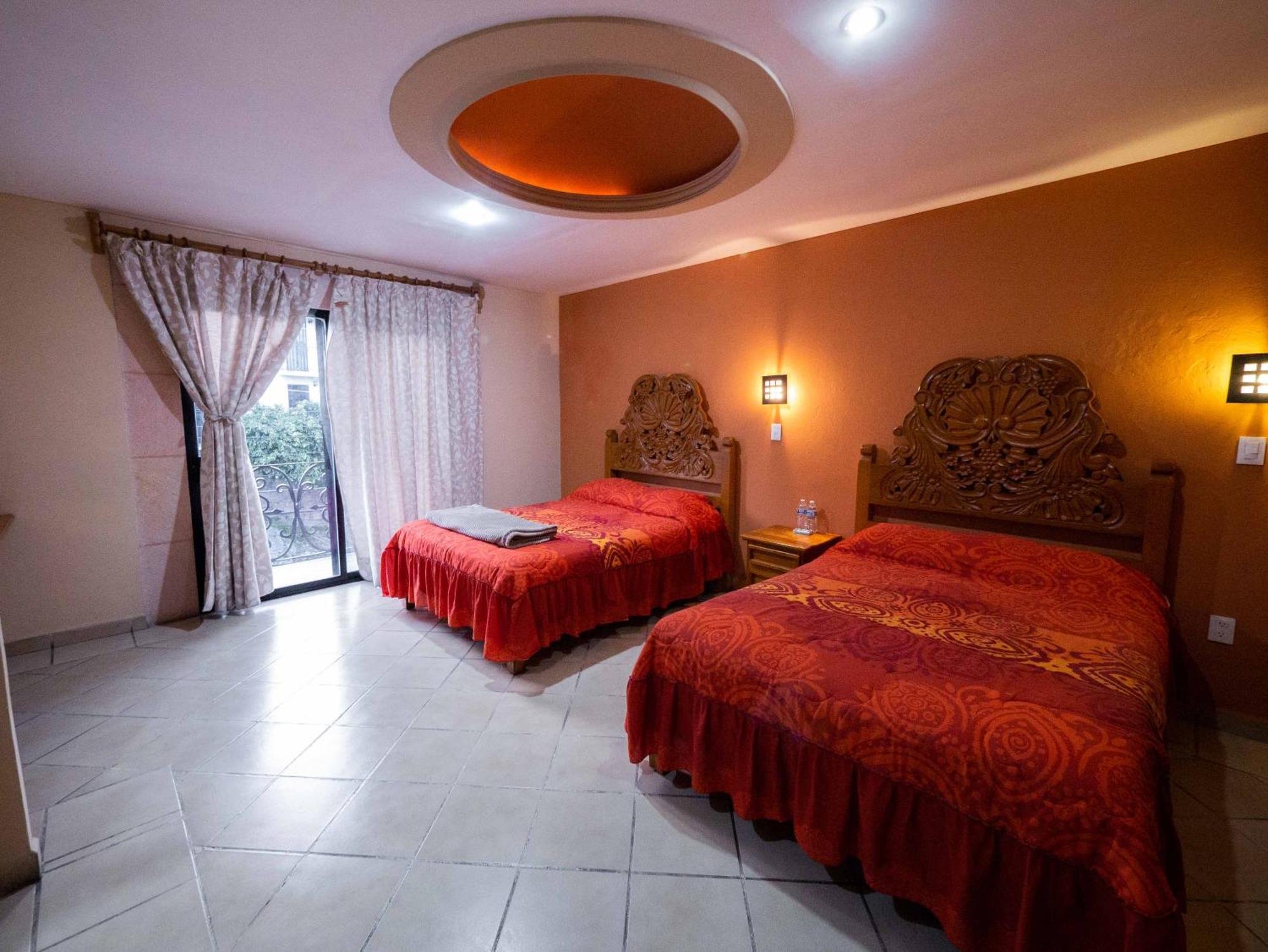 Hotel El Angel Taxco エクステリア 写真
