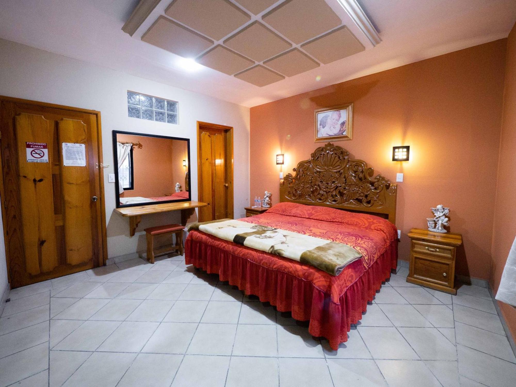 Hotel El Angel Taxco エクステリア 写真